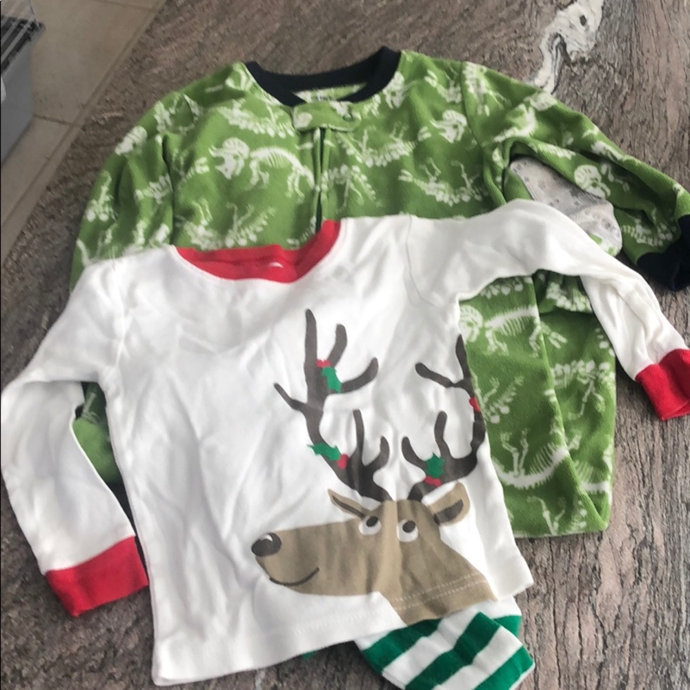 Carters PJ’S 2T